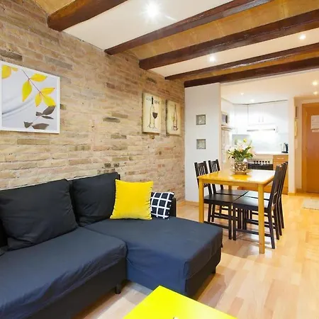 Apartment Parallel - Family Flat 2 Barcelona