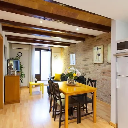 Apartman Parallel - Family Flat 2 *