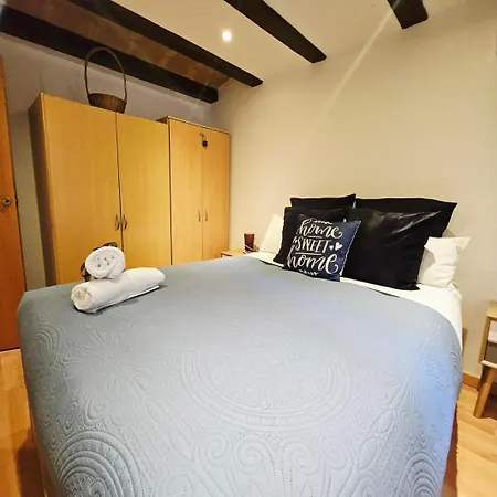 Parallel - Family Flat 2