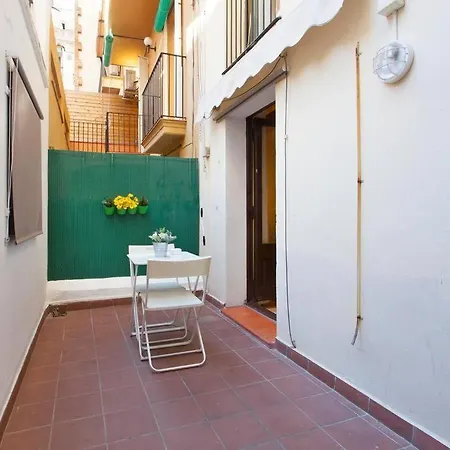 Parallel - Family Flat 2 *